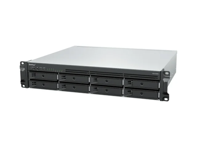 Synology RS1226RP+ — góc nghiêng phía trước